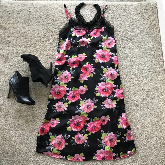 Black Floral & Lace Midi Slip Dress - Picture 6 of 8
